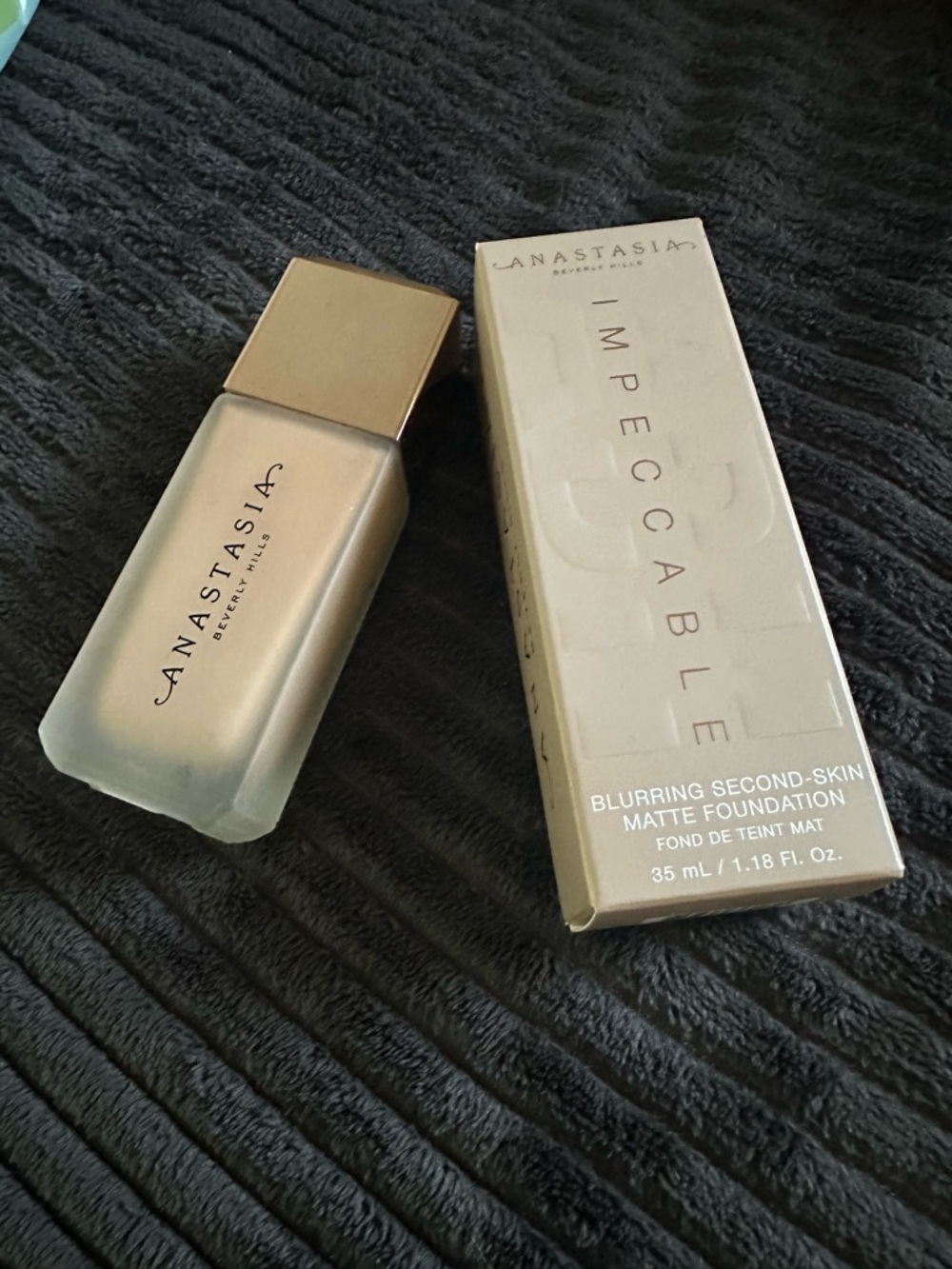 Anastasia Beverly Hills Impeccable Matte Foundation